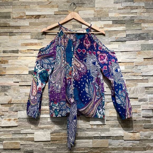 Chico’s Size 1 (M) Patchwork Paisley Blouse | Boho Cold Shoulder Resort Wear - Picture 6 of 6